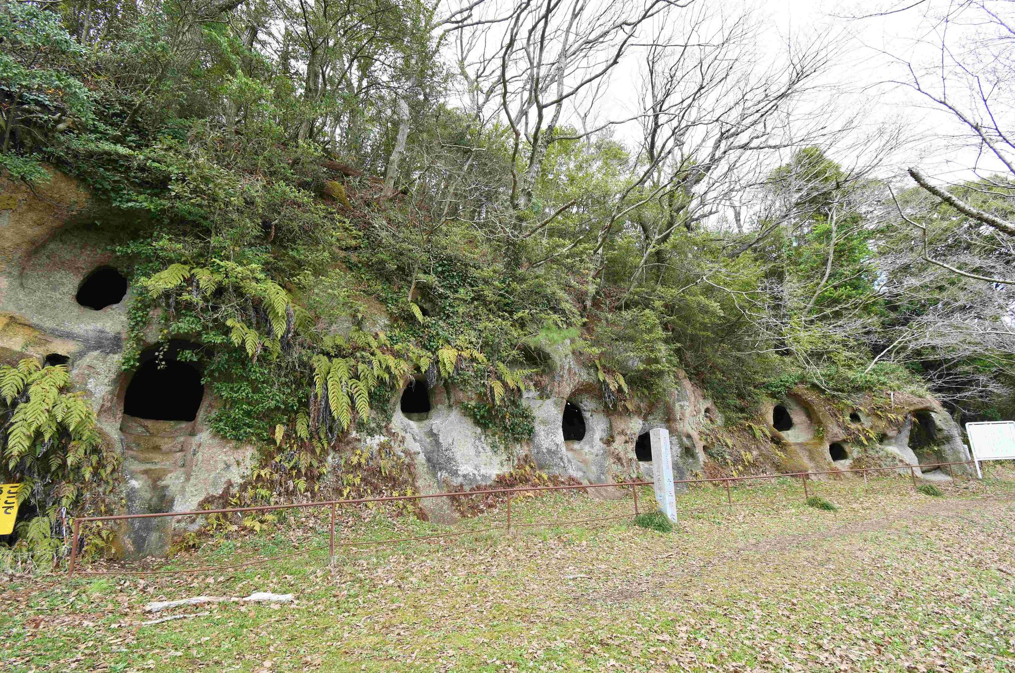 🏺 주고로 동굴 고분군 (주고로아나 요코아나군) 이미지 5